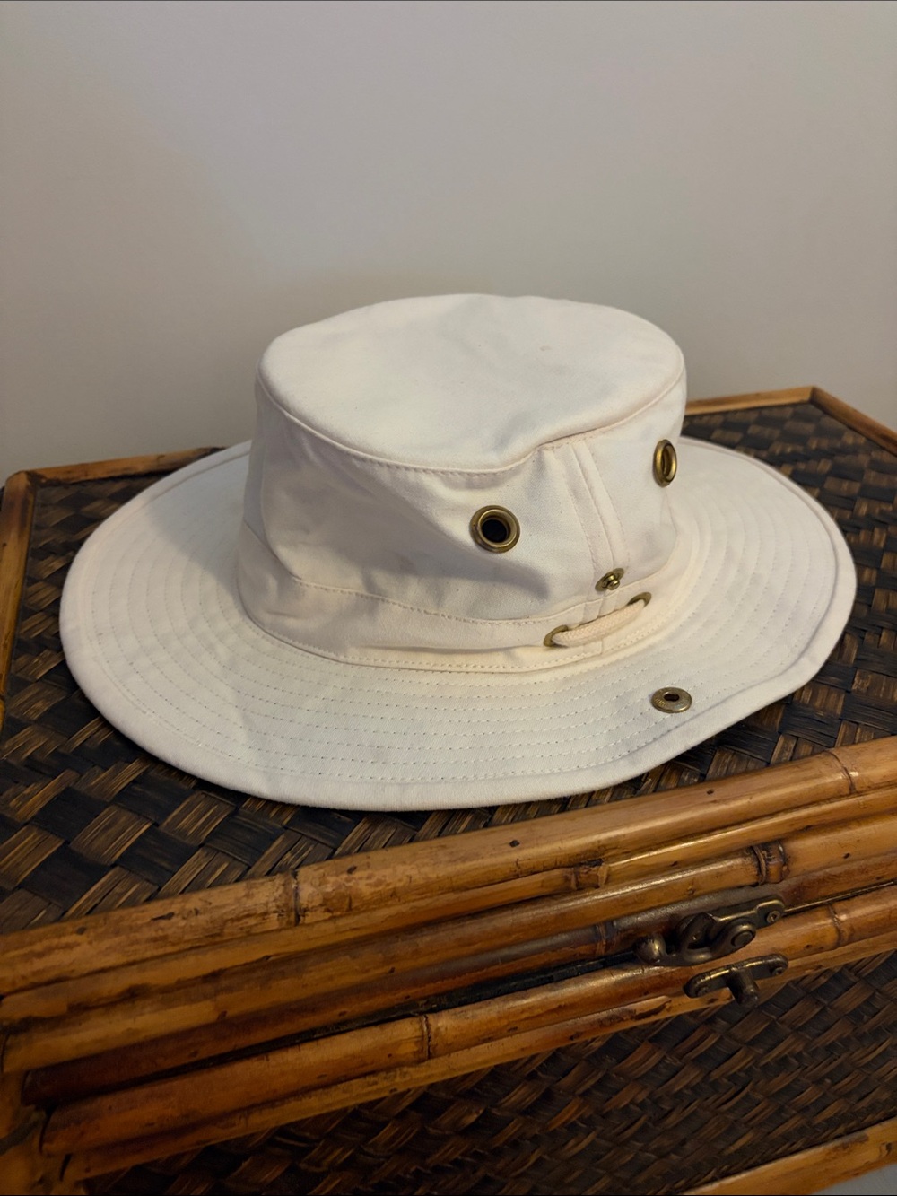 Tilley Endurables Bucket Hat Safari Size 7 1/4